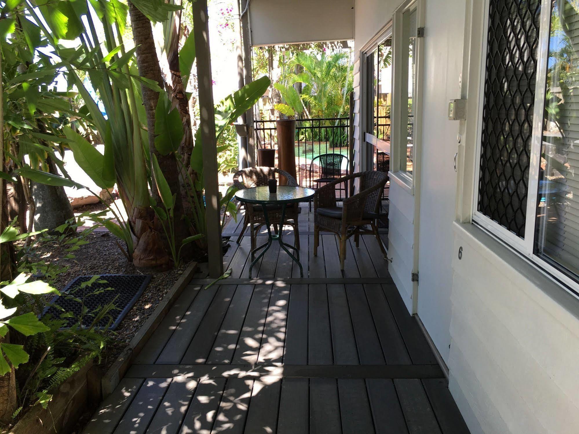 Aparthotel Coconut Palms On The Bay Hervey Bay Zewnętrze zdjęcie