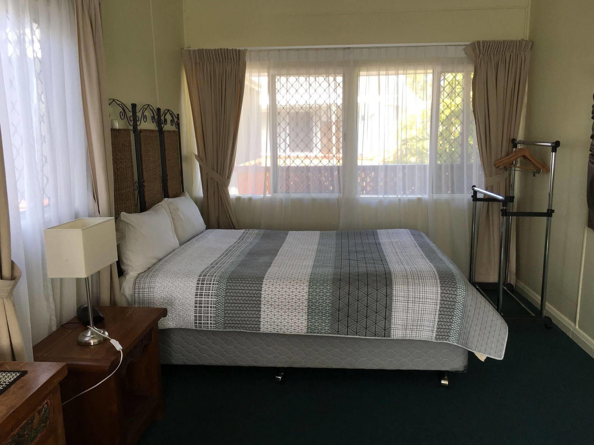 Aparthotel Coconut Palms On The Bay Hervey Bay Zewnętrze zdjęcie